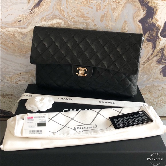 CHANEL Handbags - Chanel 19C Timeless Kisslock CC Black CaviarClutch